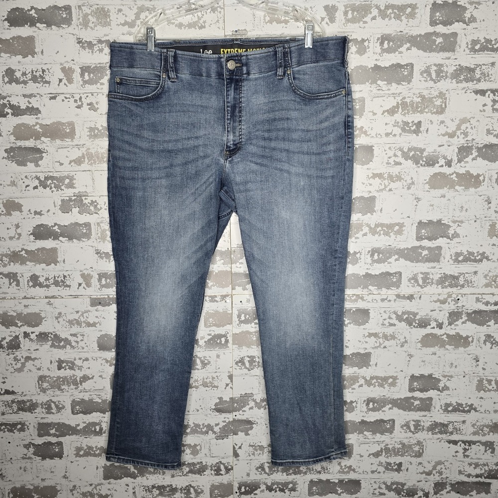 Lee Extreme Motion Straight Fit Tapered Leg Mens Blue Jeans Zip Fly Size 40x30